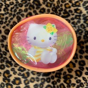 Vintage Hello Kitty coin purse